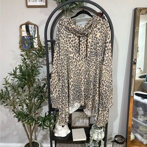 Actine plus size Leopard Print Cowl Neck Sweater size 26/28